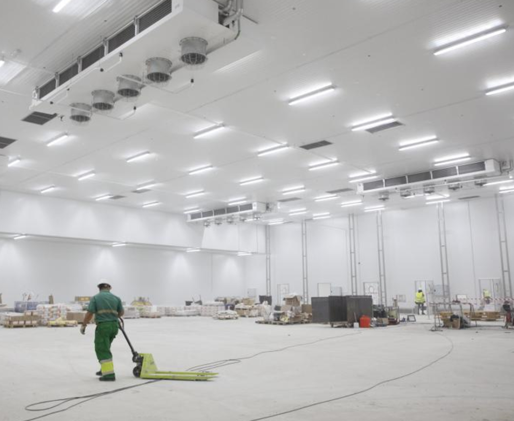 La nueva planta de Aldelis podría abrir sus puertas en octubre, gracias al buen ritmo de ejecución de las obras