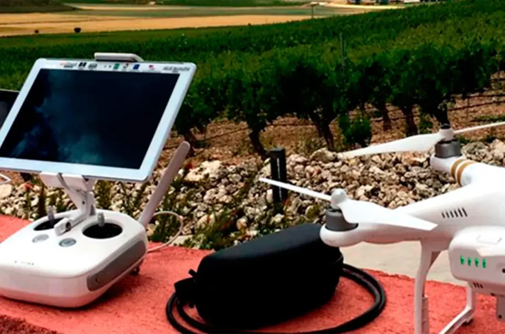 Actuamos como la oficina técnica, apoyando a los socios en el diseño técnico económico del proyecto, la búsqueda de la mejor herramienta de financiación, la elaboración documental, la coordinación del consorcio y la justificación técnico-económica de la iniciativa.