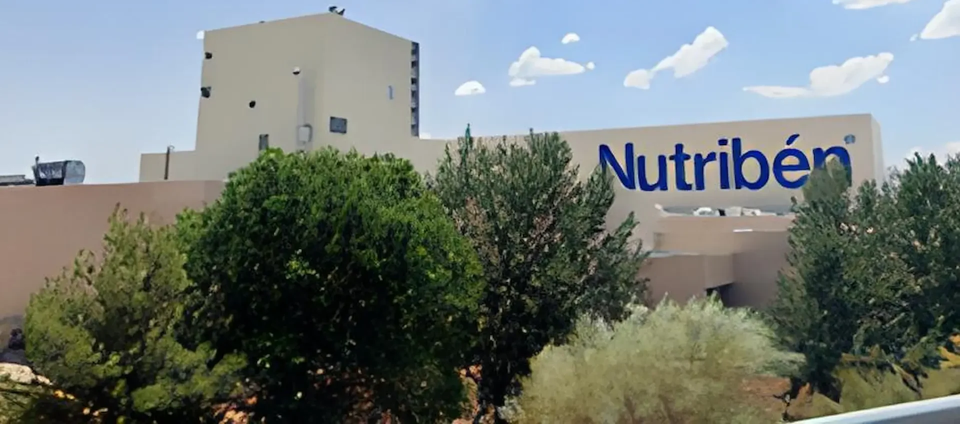 Servicios de ingeniería de artica+i: imagen de cabecera industria de leche en polvo infantil Nutriben-Grupo Alter.