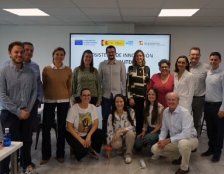 artica+i. Imagen para la galería interior del caso de éxito (nuestros proyectos) "NUTRIALITEC", mostrando una fotografía de personas implicadas en el proyecto