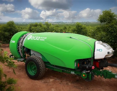 artica+i. Imagen para la galería interior del caso de éxito (nuestros proyectos) "SmartCrops 5.1.", mostrando el dispositivo de pulverizadores FEDE