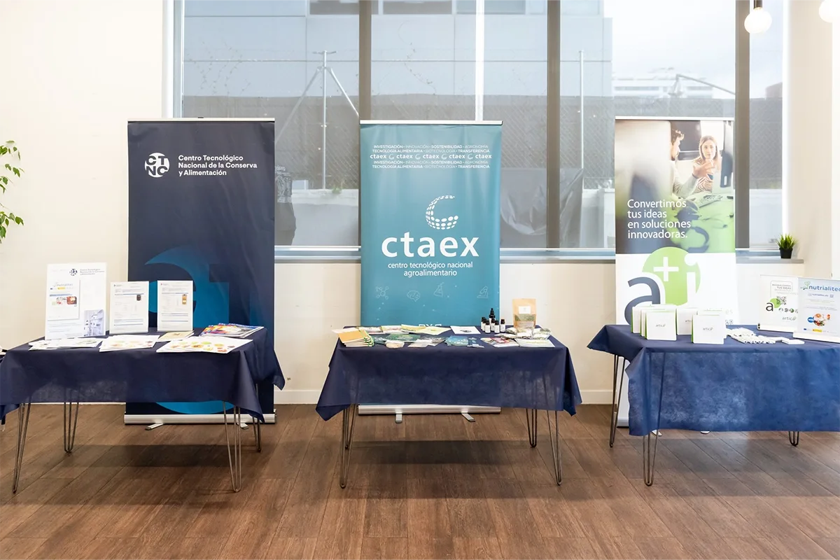 artica-i_blog_i-magazine_paso-por-ALIBETOPÍAS-2025_Carrusel-general_06 artica+i. Imagen para el carrusel general del post "Así ha sido nuestro paso por ALIBETOPÍAS 2025" mostrando una foto de los diferentes stands